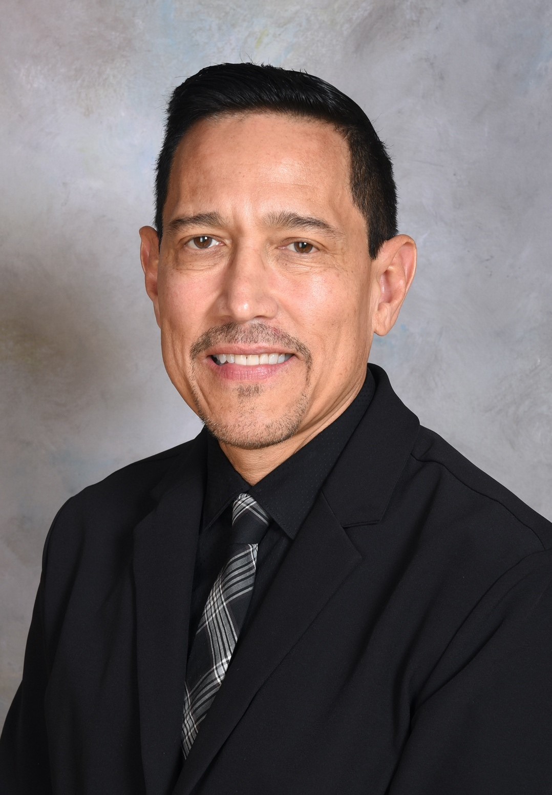 Dr. Nelson Diaz